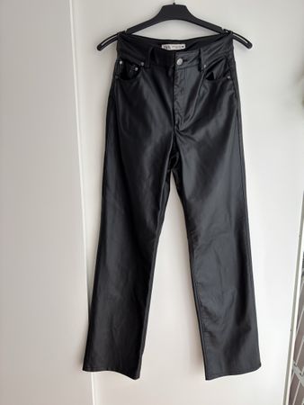 Zara Lederhose