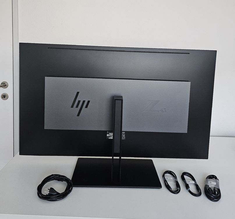 HP Z43 42.5