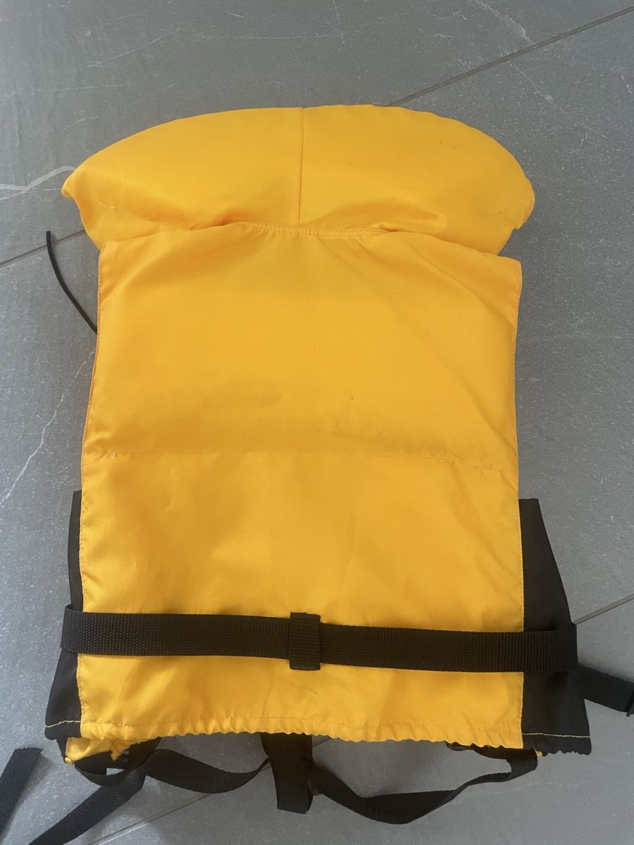 Schwimmwesten: Rettungsweste Typ 100 EN 395, Midi – Gebraucht aus Schwyz von Bergblume75 1