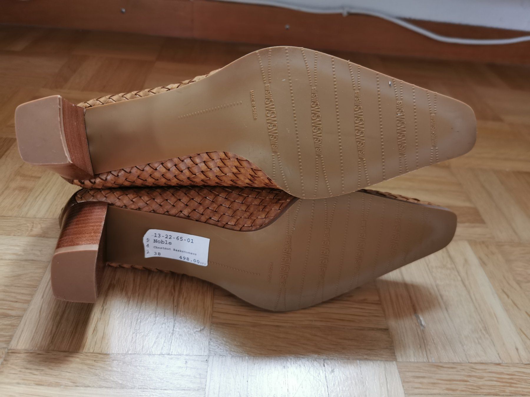 Stuart Weitzman Scarpe da donna: Stiefeletten Stuart Weitzman Gr. 38 (neu) – Nuovo (secondo la descrizione) da Stäfa venduto da flamingo_17 4
