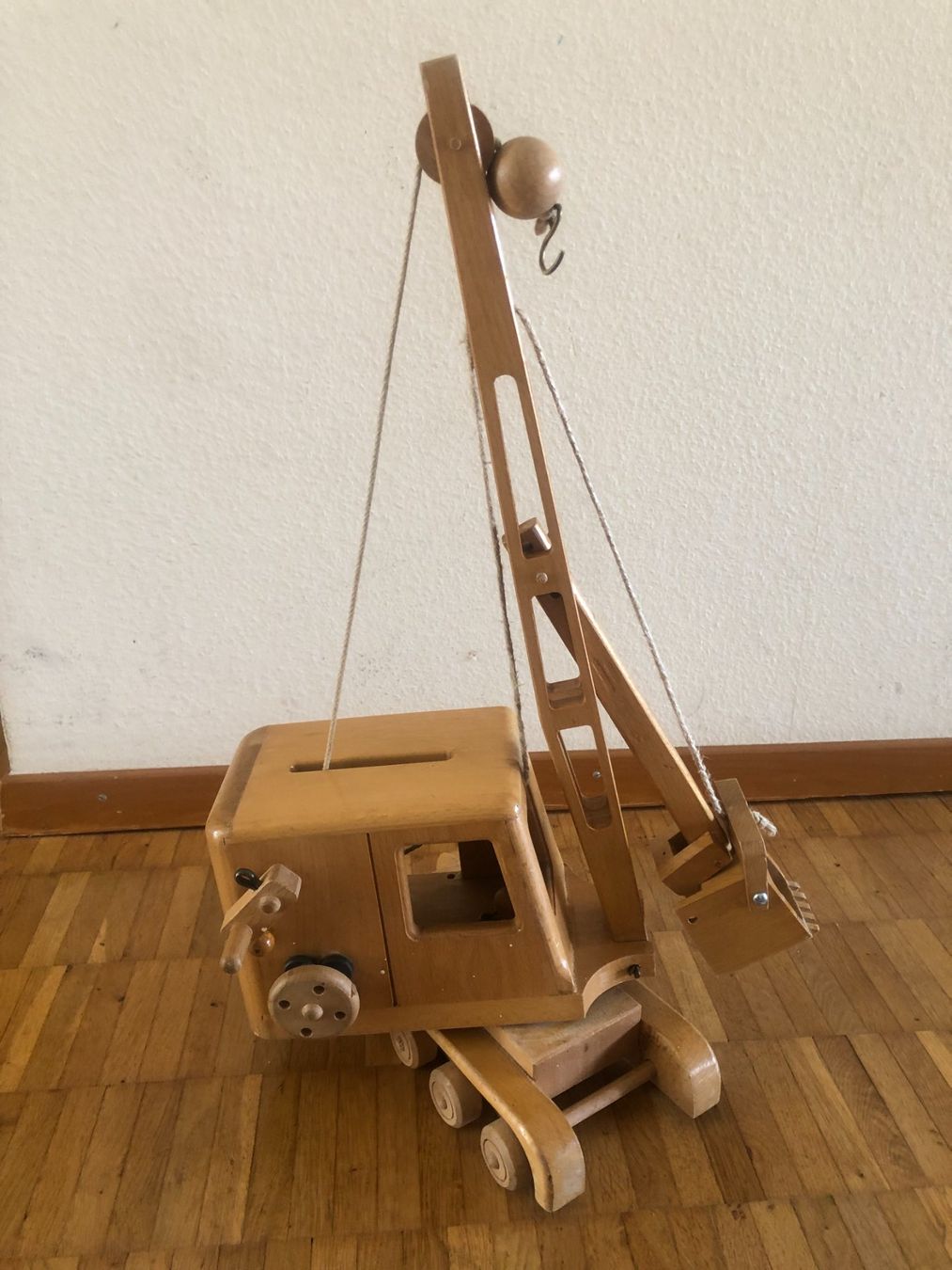 Giocattoli: Holz- Seilbagger /Kranwagen – Usato da Bassersdorf venduto da sammelfloh 9