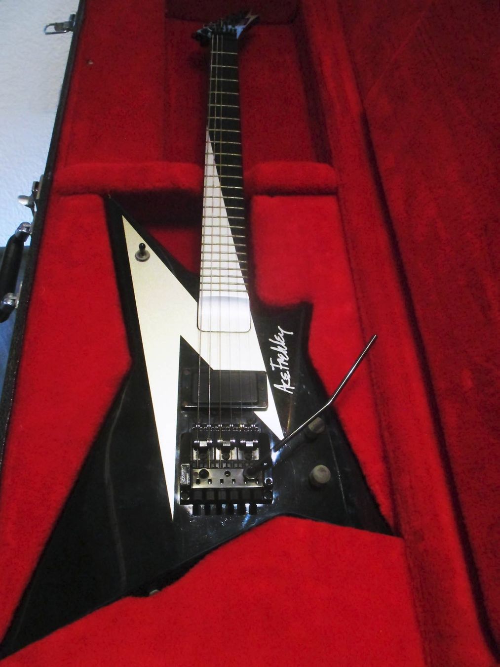Washburn Musikinstrumente: Washburn AF-40 V Ace Frehley – Gebraucht aus Riedtwil von  1