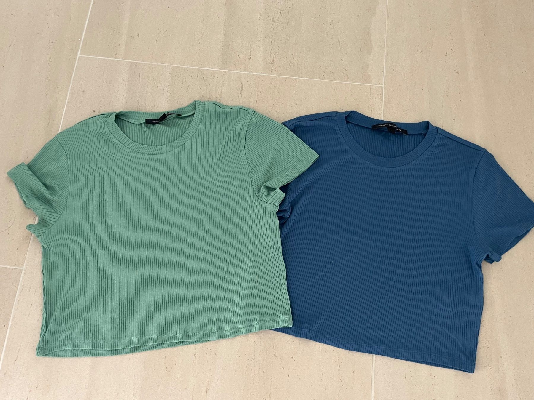 T-shirts: French Connection Tshirts Gr L – Neuf (Voir description) à Luzern par Sono2