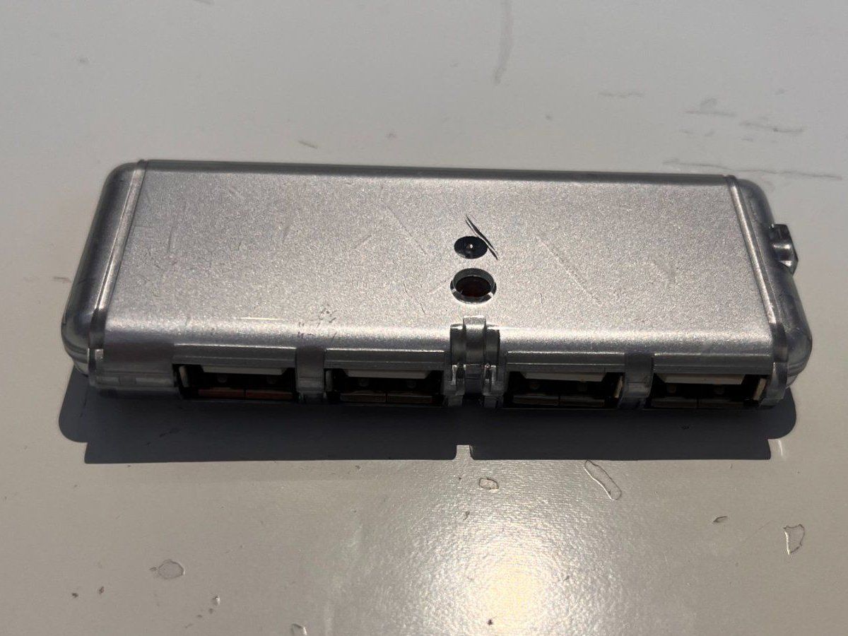 Hubs & Switches: USB 4-Weg Hub – Gebraucht aus Bern von PJB