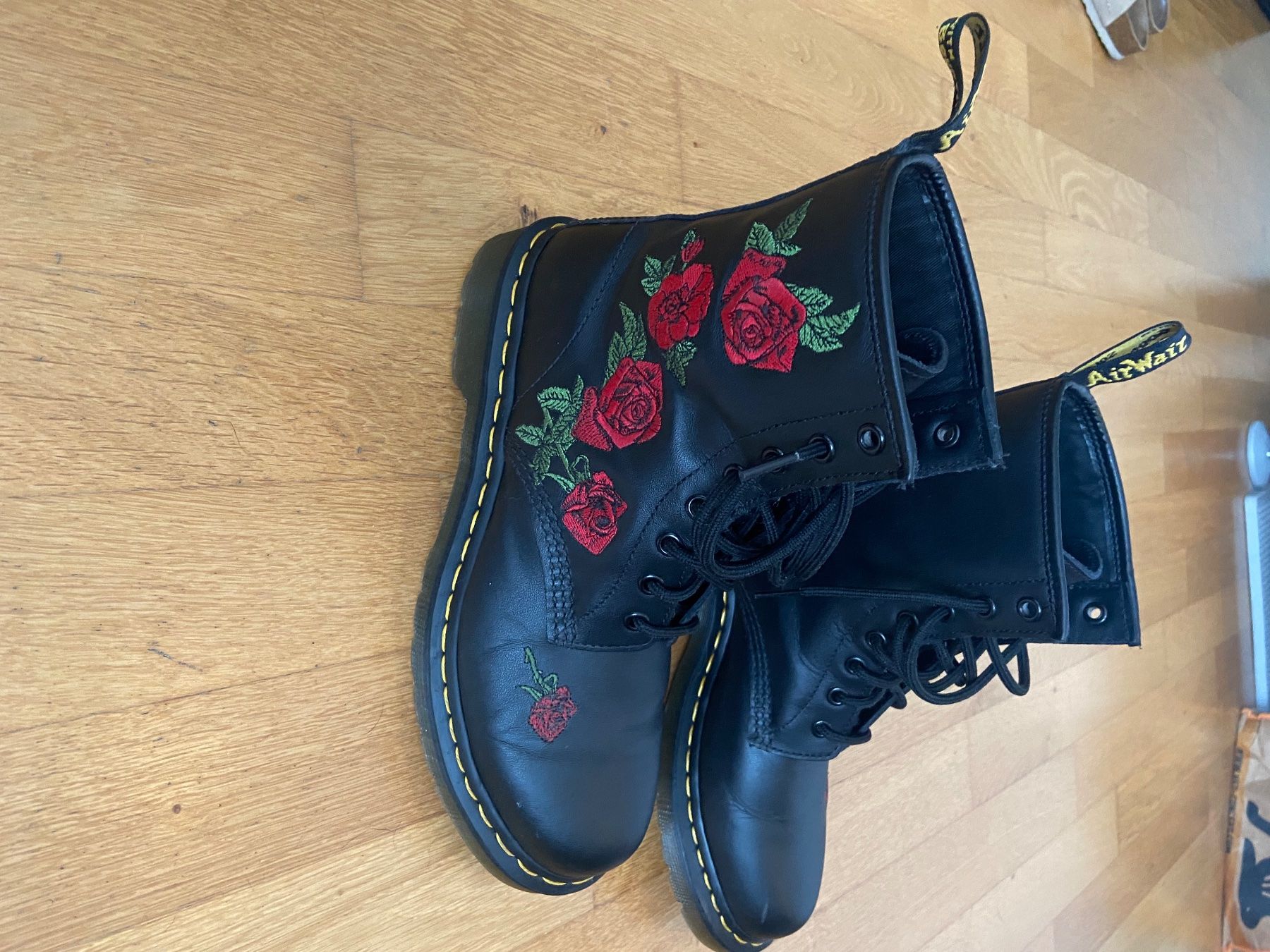 Dr. Martens Damenschuhe: Dr Martens 1460 Vonda Damenstiefelette – Gebraucht aus Zürich von jul_mx8k