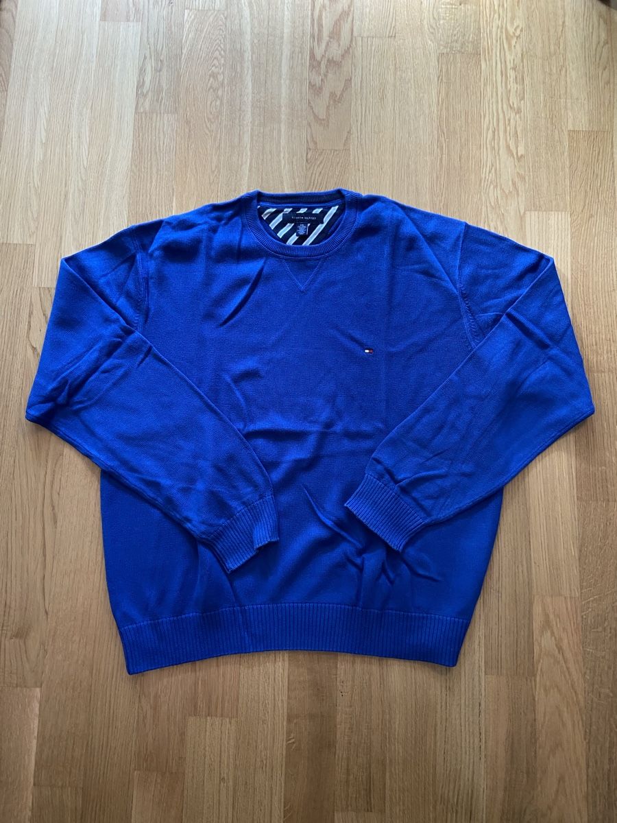 Tommy Hilfiger Maglioni & Felpe: Tommy Hilfiger V-Neck – Usato da Schaffhausen venduto da golazo_vines