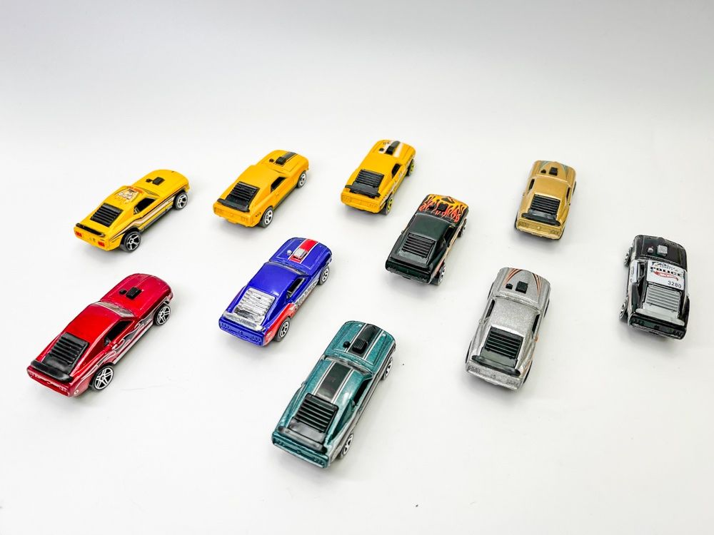 Hot Wheels Modellini d'auto: Mustang Mach 1 Hot Wheels Sammlung 10 Autos – Usato da Häusernmoos venduto da adlerfedern 4