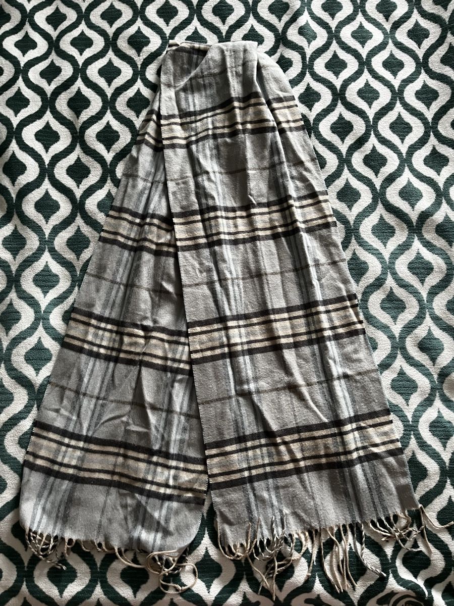 Foulard & Sciarpe: Kaschmir Schal – Usato da Hochdorf venduto da Forestgreen 1