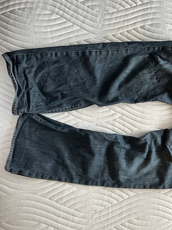 Jeans: Levis Jeans – Neuf avec emballage d'origine à Bischofszell par han_ml9d 2