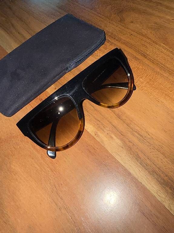 Celine Occhiali & Lenti: Lunette de soleil Céline – Usato da Collombey venduto da por_s5dt