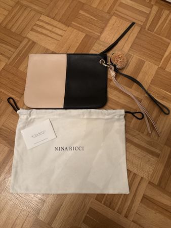 Elegante Nina Ricci Clutch - neuwertig mit Staubbeutel!