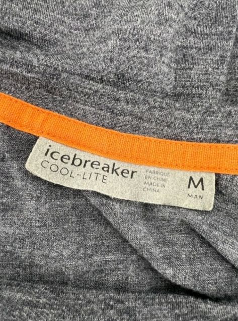 Icebreaker T-shirt: ICEBREAKER - T-shirt Gris Taille M – Usato da Haute-Nendaz venduto da EmptyCloset 2