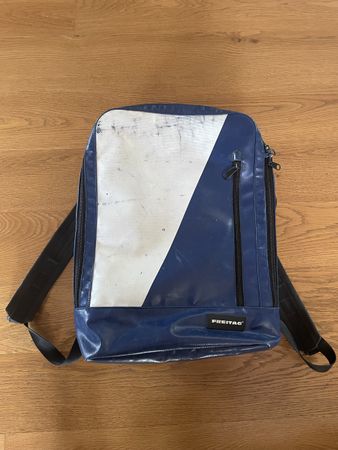 Sac à dos FREITAG F306 bleu et blanc 