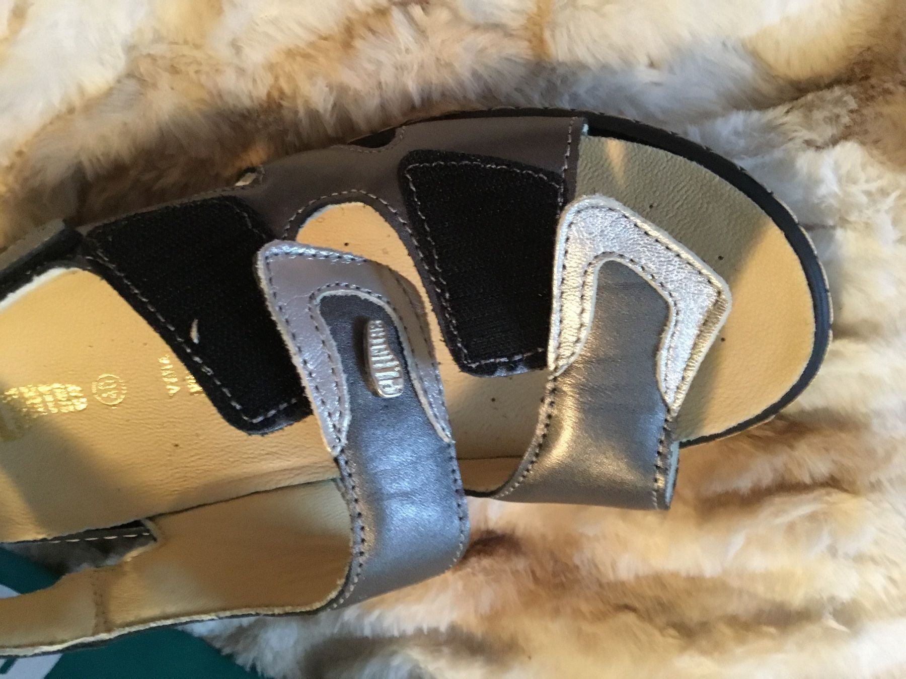 Scholl Damenschuhe: Sandales confort réglables pt 40 – Neu und originalverpackt aus Le Landeron von nic_8hd5 2