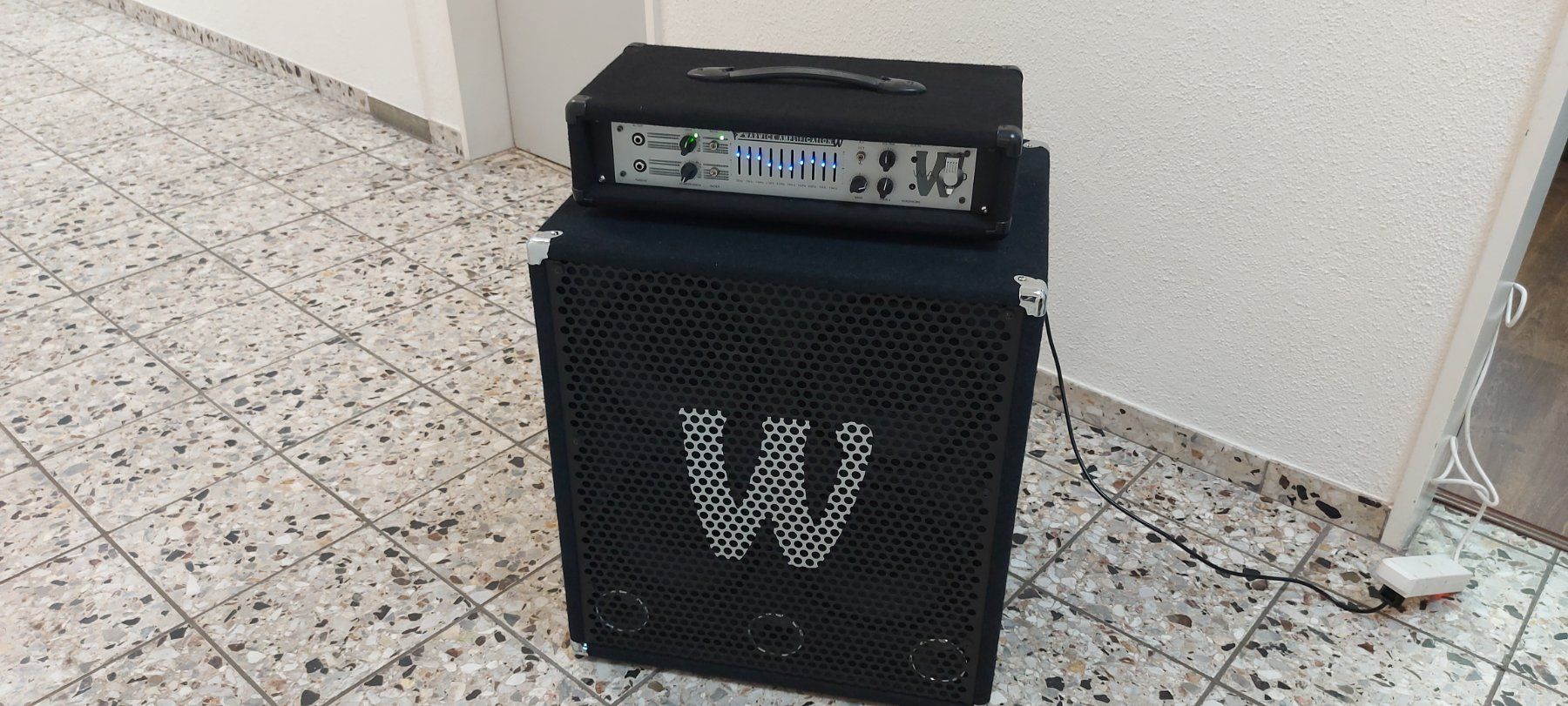 Amplificatori: Bass Amp Bundle Warwick WA 300 ,Warwick WCA 410 PRO – Usato da Glattbrugg venduto da Swissmusik