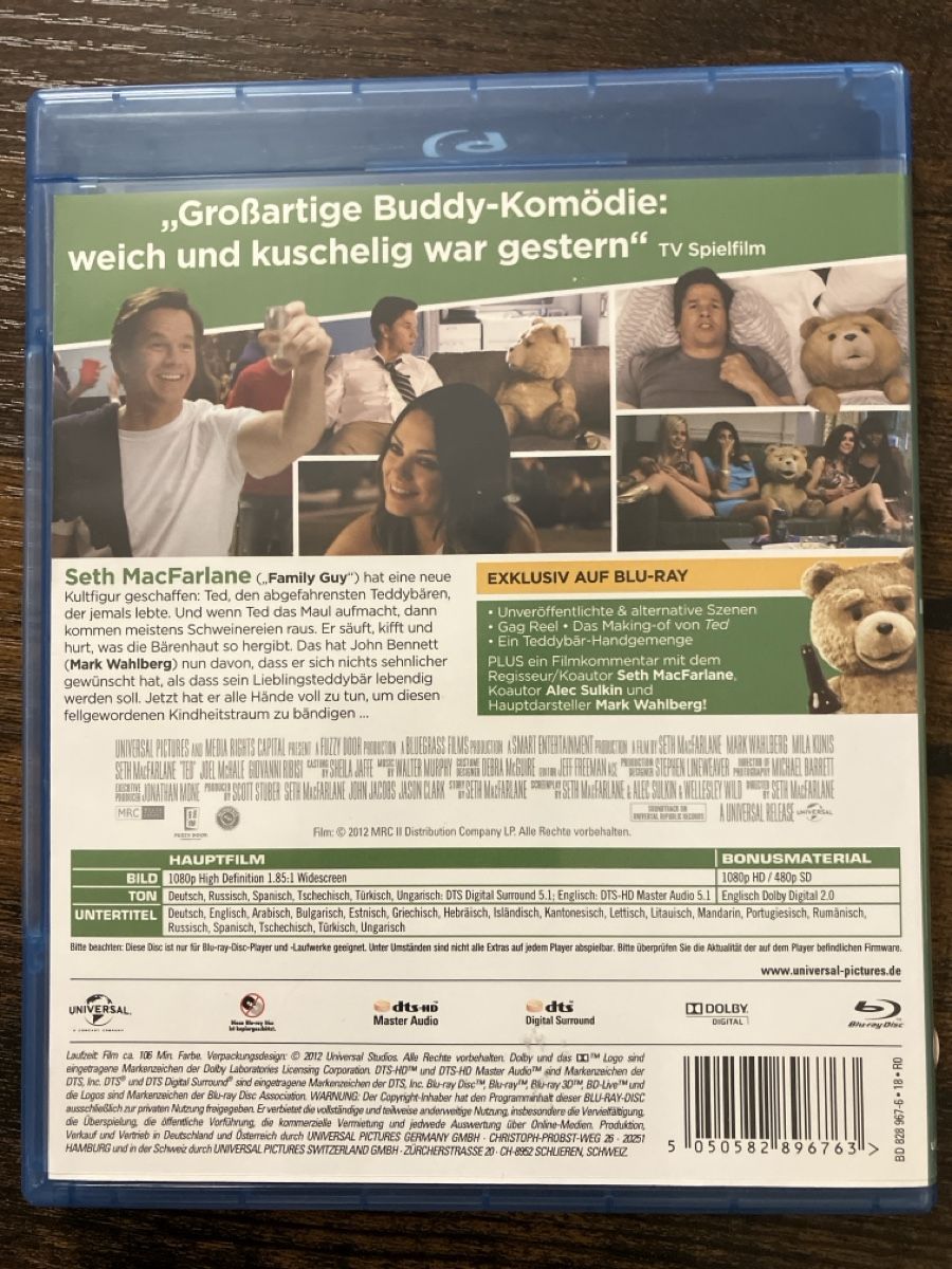Tous les DVDs: TED BluRay – D'occasion à Glarus par Jhuber78 1