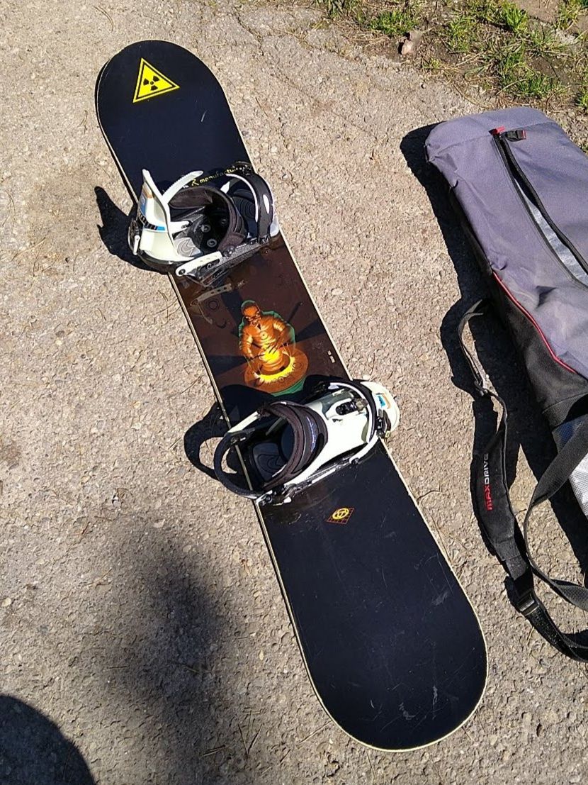 Board: Hammer Snowboard mit Burton Bindung & Tasche - 158cm – Difettoso da Ermenswil venduto da Hitz1