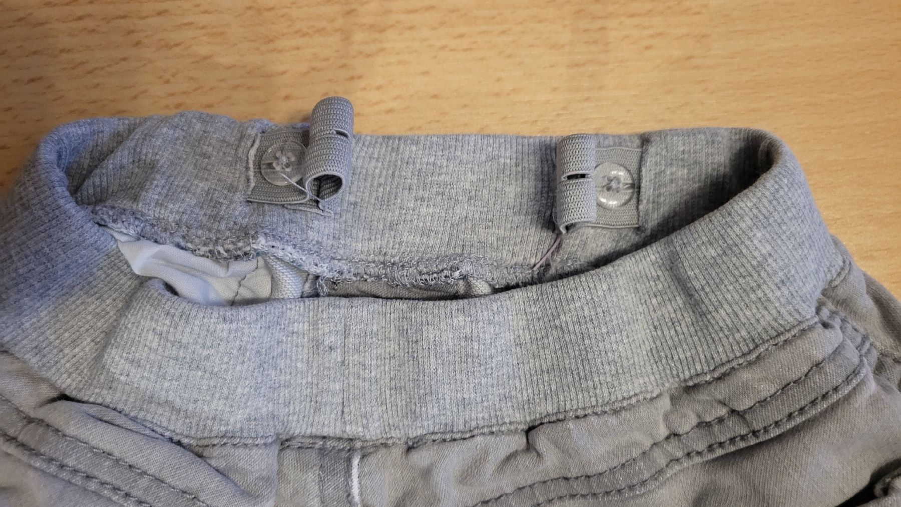 Pantalons: Hosen Grösse 98 – D'occasion à Muri AG par tabi4fun 1