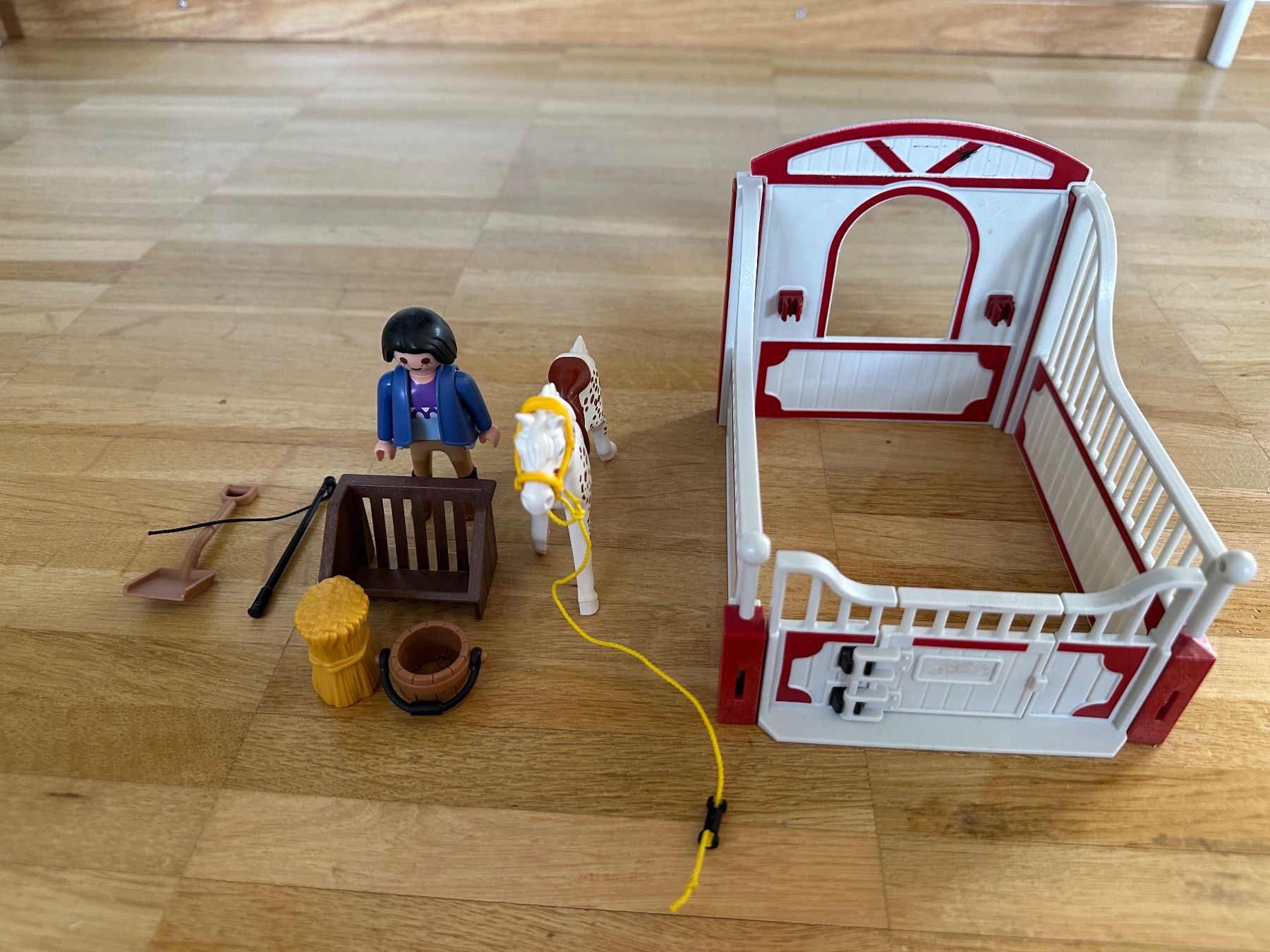 Playmobil Jouets: Playmobil Knabstrupper mit Pferdebox – D'occasion à Arch par tam_ctz2
