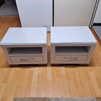 2 X Nachttische weiss Leder mit Glasplatte