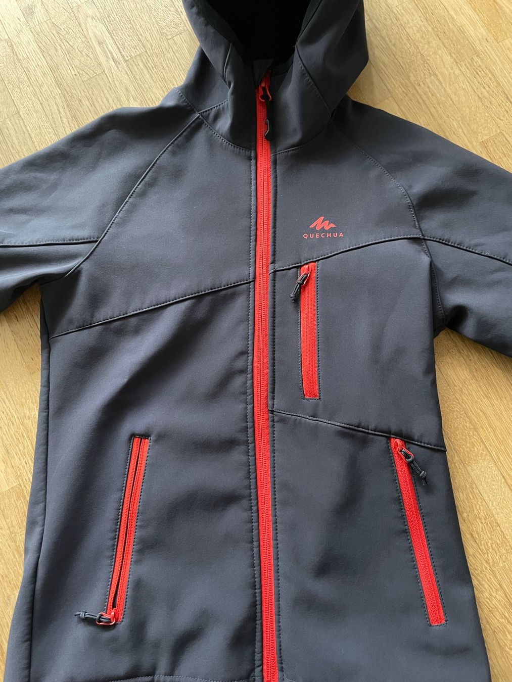 Decathlon Giacche: Softshell Jacke Quechua Gr. 123-130 – Usato da Zürich venduto da KC123 1