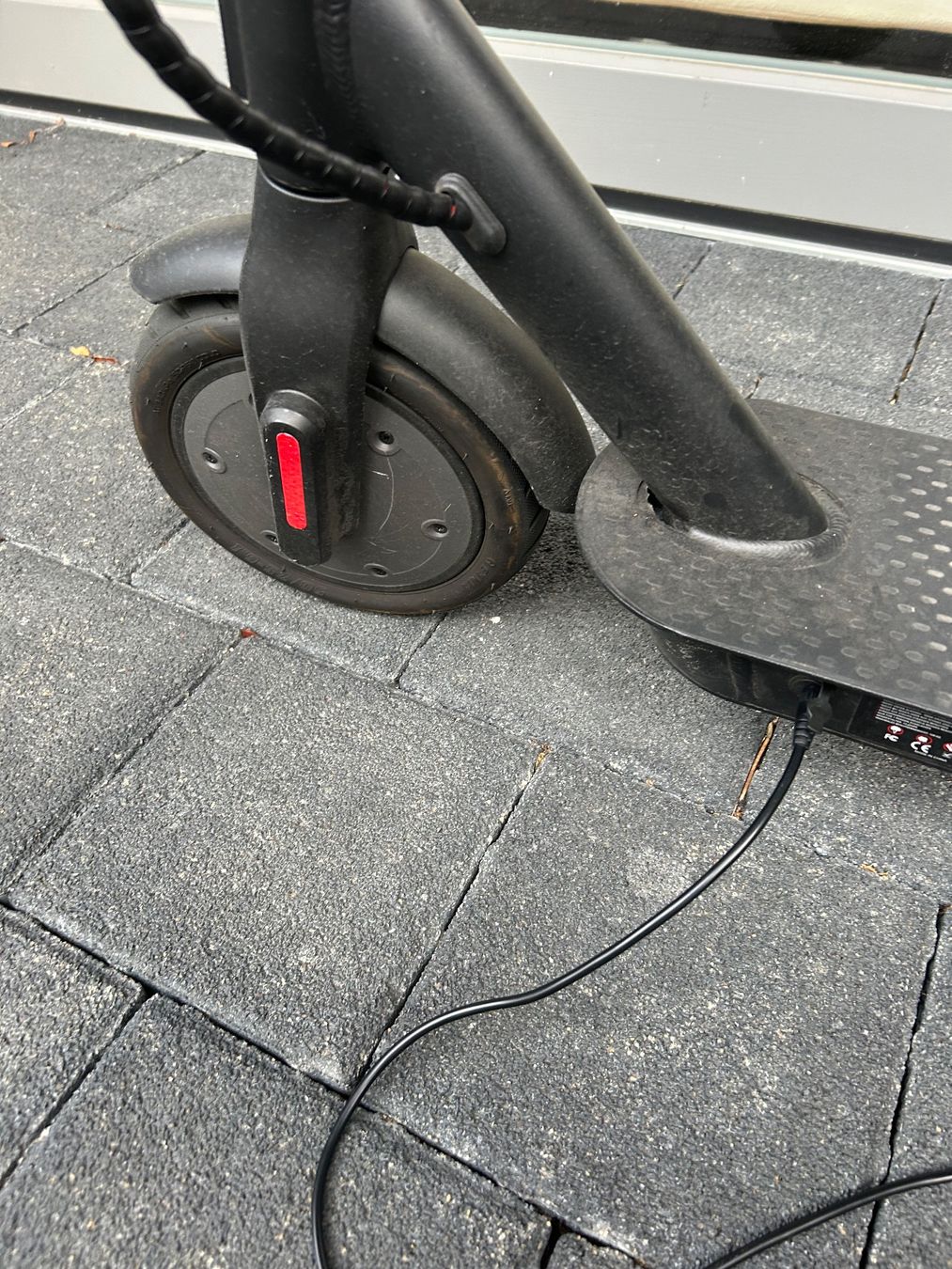 Scooter: E-Scooter STORM 20 km/h – Usato da Reinach BL venduto da Miggis1 3
