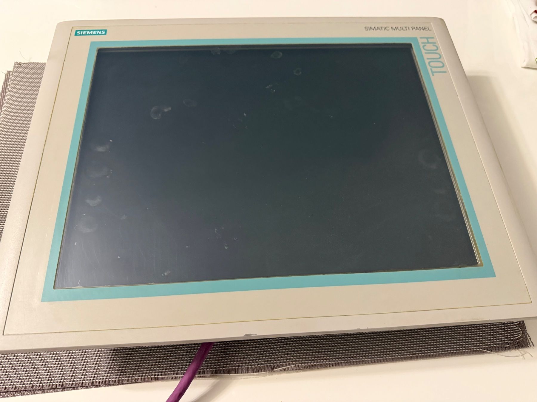 Siemens Steuerung: Siemens SIMATIC MULTI PANEL TOUCH – Gebraucht aus Chavannes-prés-Renens von Noku_1 1