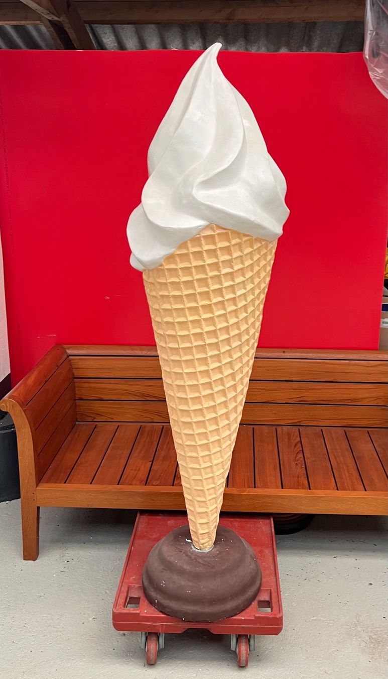 Insegne: Werbetafel  Gelatto XXL – Usato da Steffisburg venduto da Tornado107 2