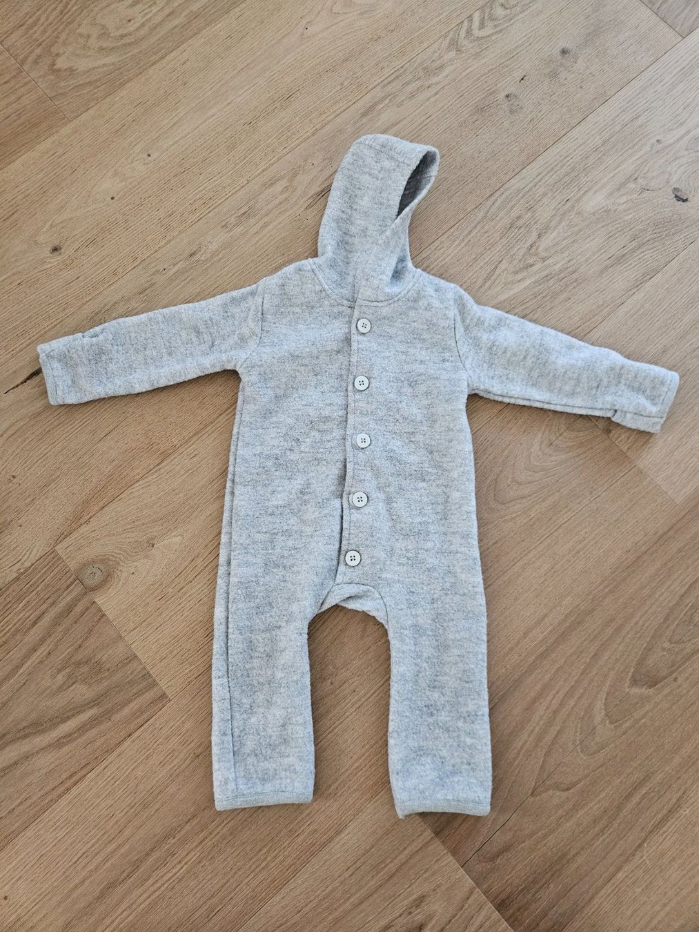 Barboteuses: Jumpsuit aus 70% Wolle – D'occasion à Cham par gr80