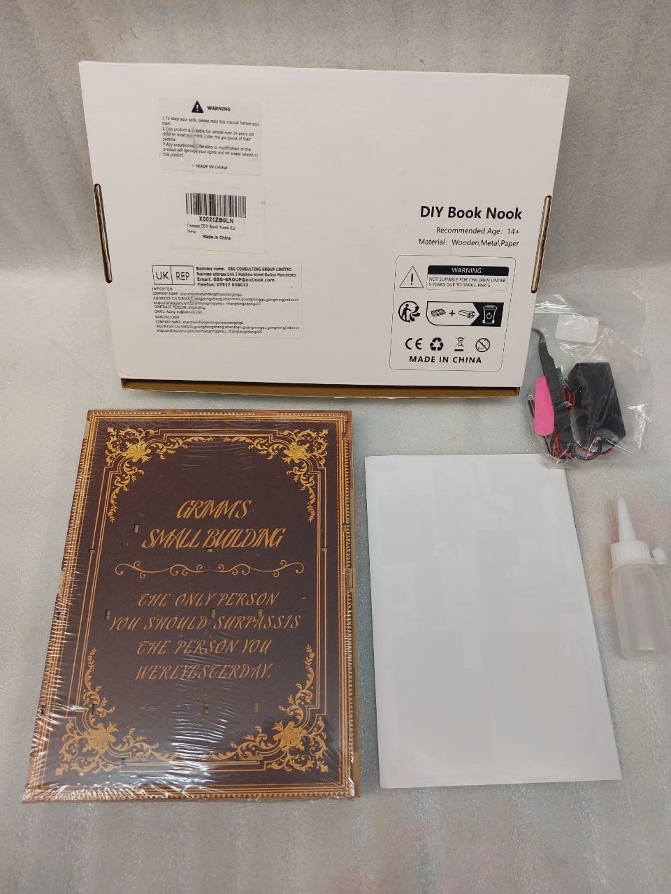 Livres: Book Nook Grimms Small Building – Neuf avec emballage d'origine à Pambio Noranco par Pol69 5