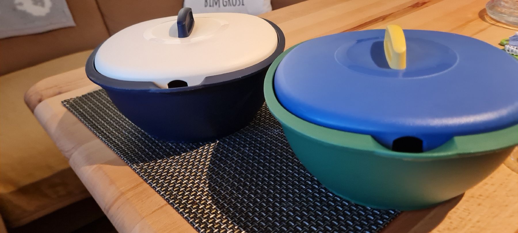 Tupperware Behälter & Ähnliches: Tupperware 2 Schüssel, blau, grün  neuwertig – Neu (gemäss Beschreibung) aus Münsingen von Cuci31 5