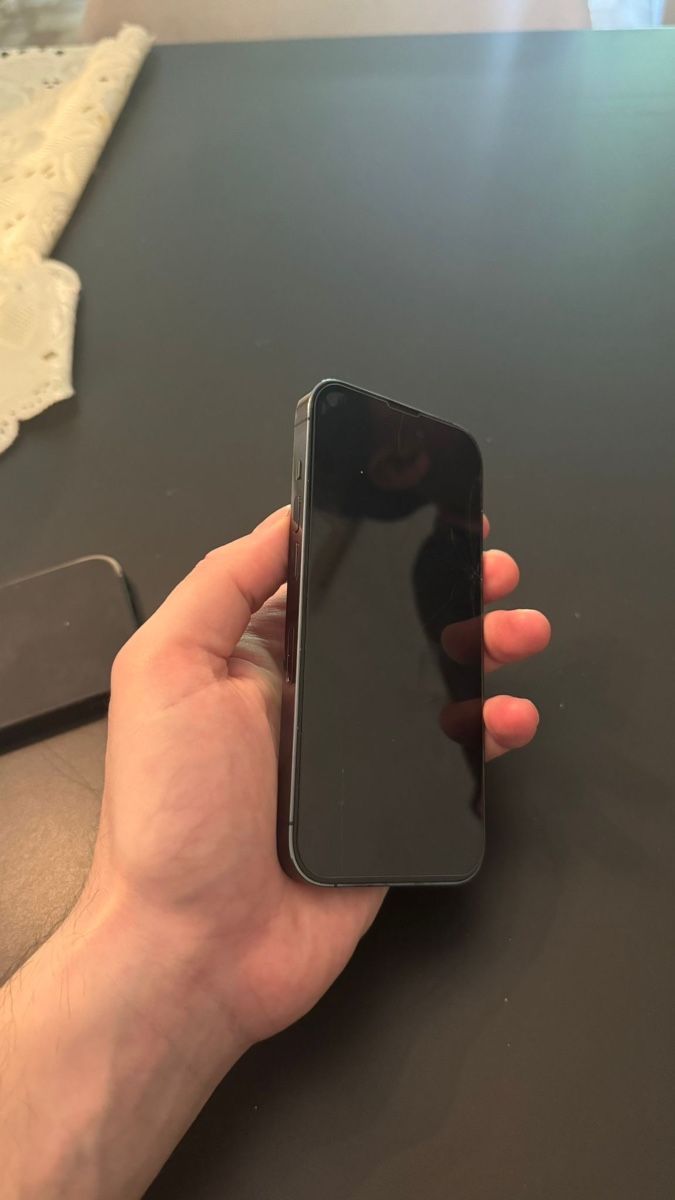 Apple Telefoni cellulari / Smartphones: iPhone 14 PRO – Usato da Les Avanchets venduto da luc_5qgm 2