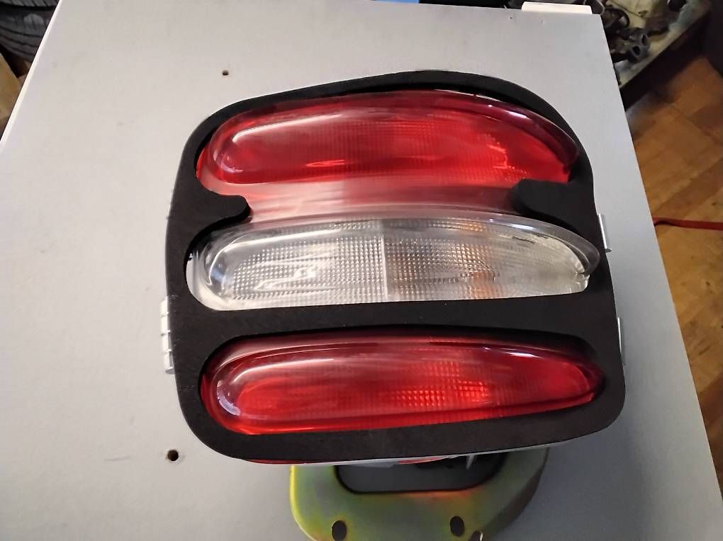 Toutes les pièces auto: Brava Schlusslampe links – D'occasion à Niederwil SG par punto56 2