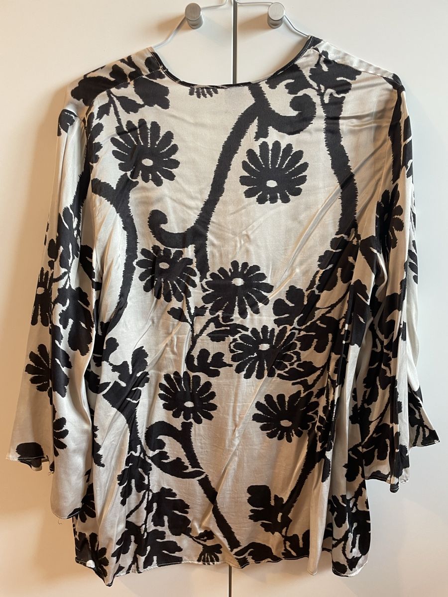 Blusen: Bluse von One, it. 44, Schweiz M-L, Blumenmuster T – Gebraucht aus Gockhausen von AnneT07 2