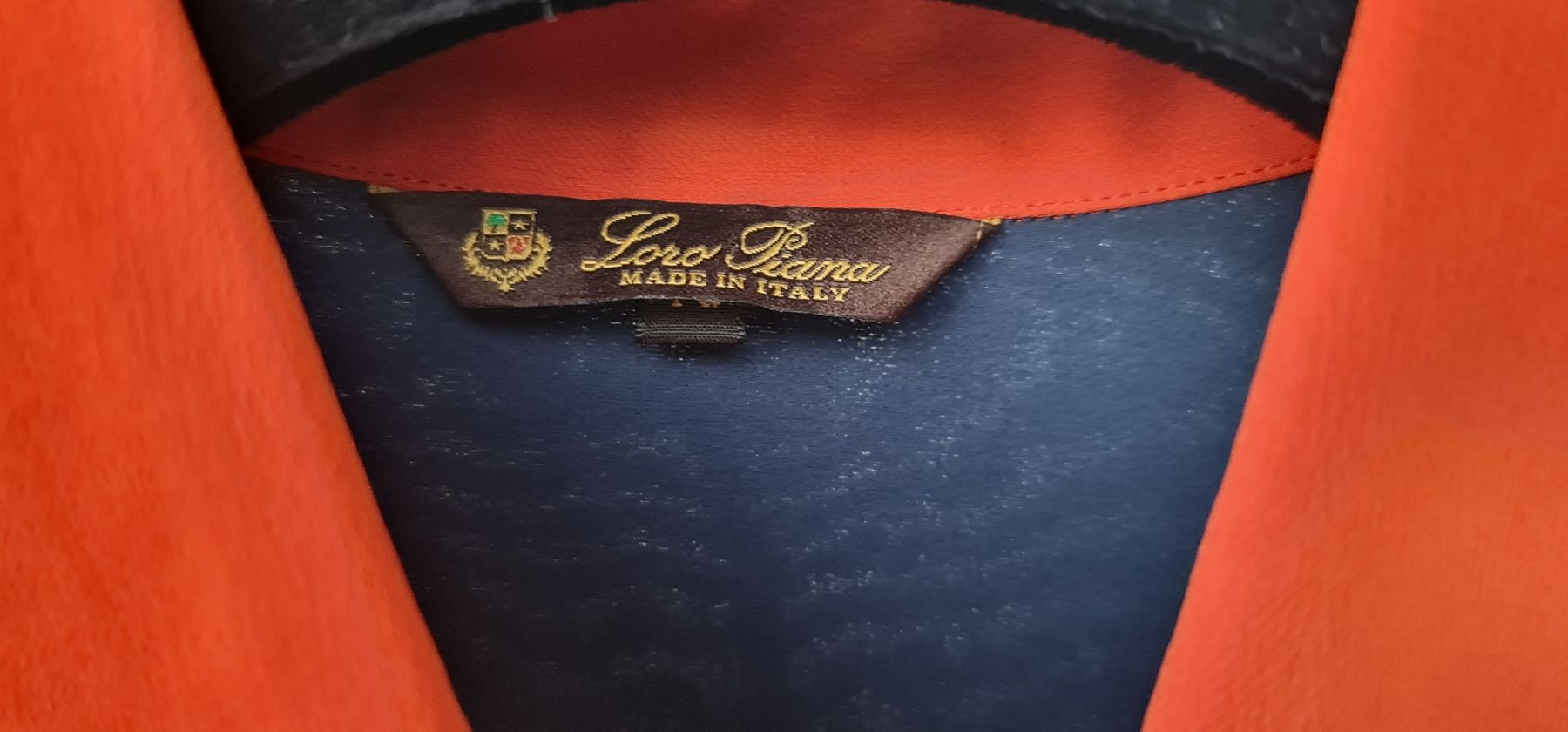 Loro Piana Camicette: Loro Piana Bluse. Gr.40. Seide – Usato da Zürich venduto da Olala_ 2