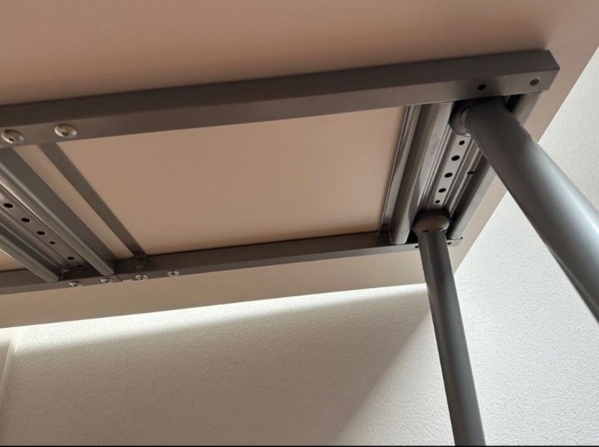 Scrivanie: Büropult 230cm x 90cm x 78cm – Usato da Lachen SZ venduto da Mark_SZ 1