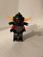 LEGO Nexo Knights "Ash Attacker" mit orangefarbenen Hörnern