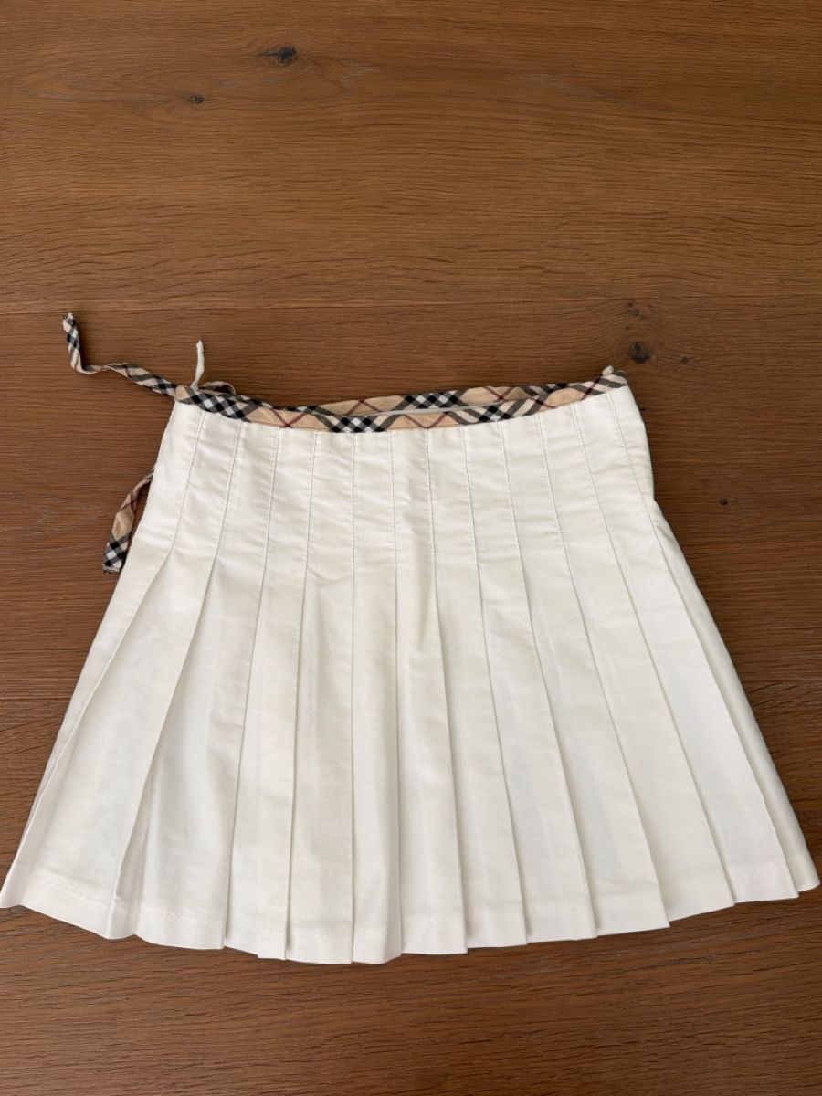 Burberry Vestiti & Gonne: Burberry Jupe Gr. 6 – Usato da Zug venduto da anita75 2