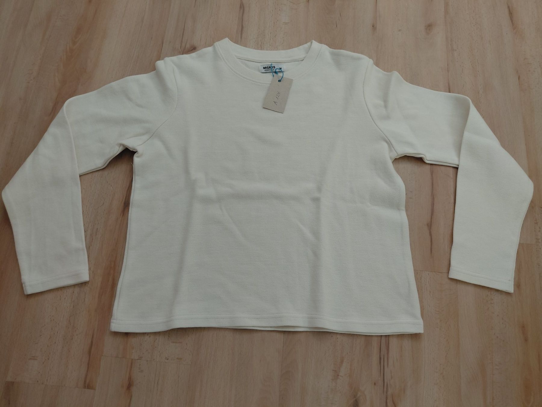 Maglioni & Felpe: Migros Essentials - Damen-Pullover Grösse M, weiss, NEU – Nuovo (secondo la descrizione) da Oftringen venduto da mwi_kv82