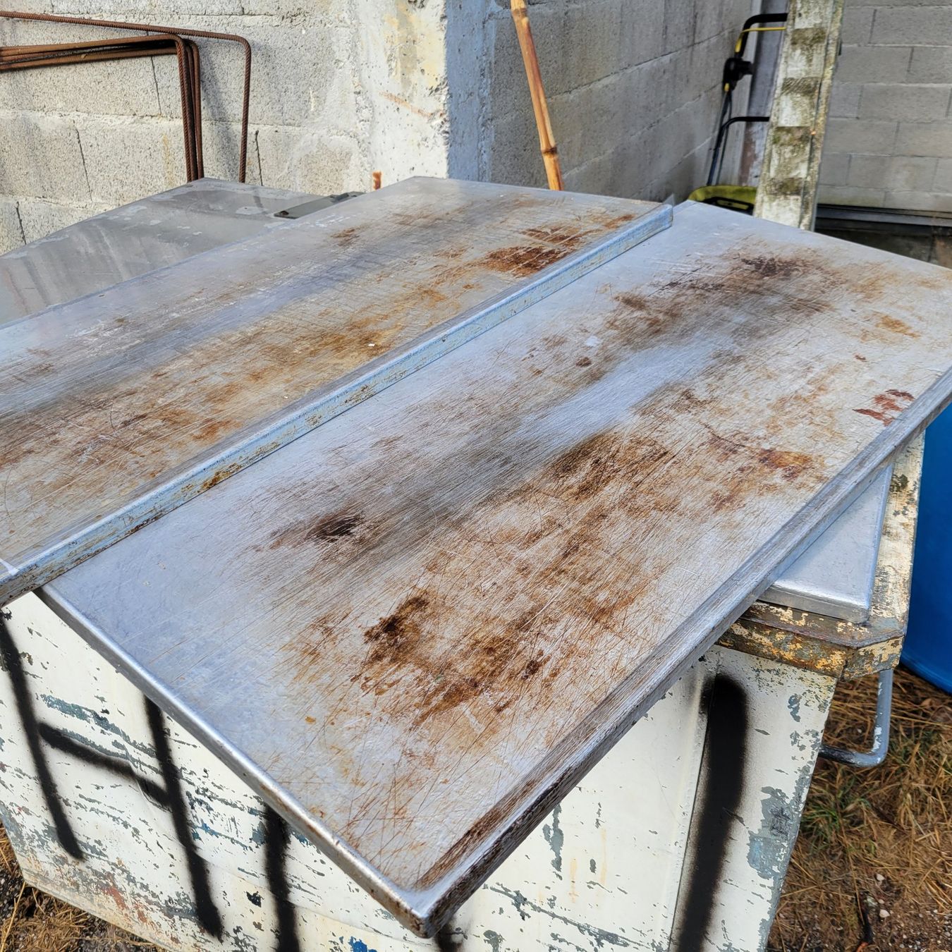 Servierplatten: Alu-Blech – Gebraucht aus Ettingen von zimmi07 3