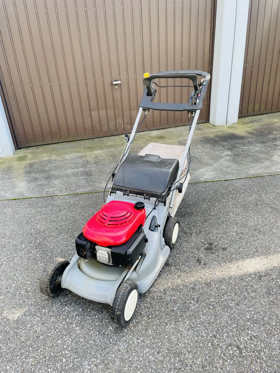 Honda Tagliaerba: Rasenmäher Honda – Usato da Würenlos venduto da Shop_Shop