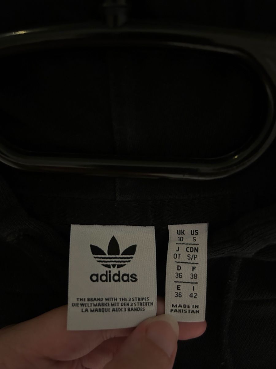 Adidas Maglioni & Felpe: Adidas Hoodie Schwarz – Usato da Kaisten venduto da r_w 2