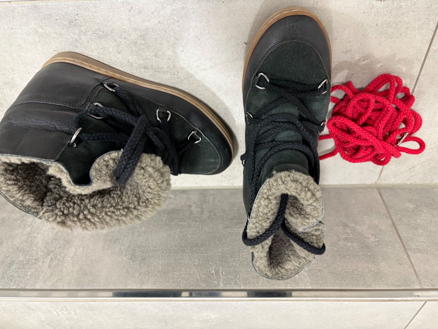 Isabel Marant Scarpe da donna: Isabel Marant shearling-lined snow boots $790 – Usato da Buchs ZH venduto da Katia.K 5