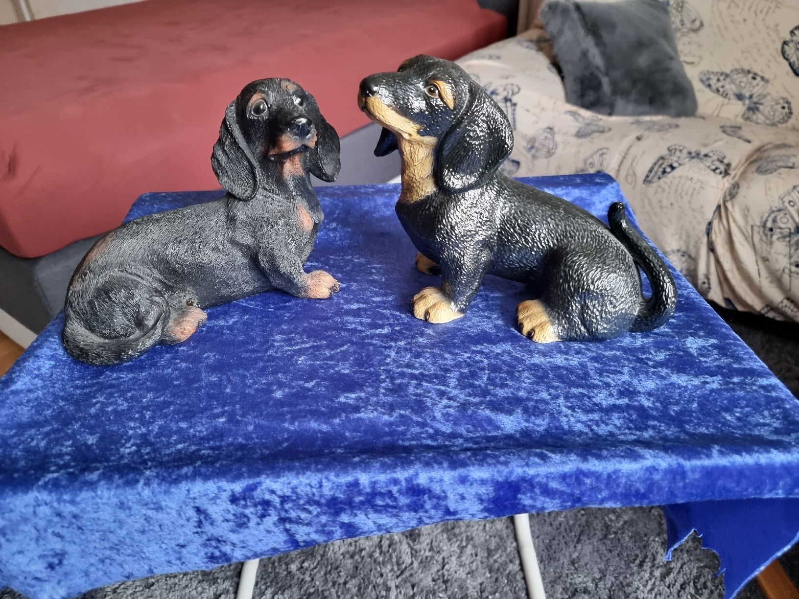 Statuette: Porzelan Hund – Usato da Helgisried venduto da zuegli.24