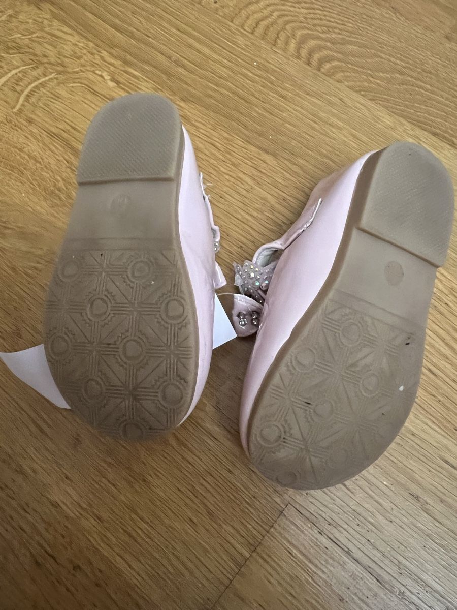 Chaussures filles: Elegante Ballerinas Gr. 24 – D'occasion à Meilen par gio_xlz7 2