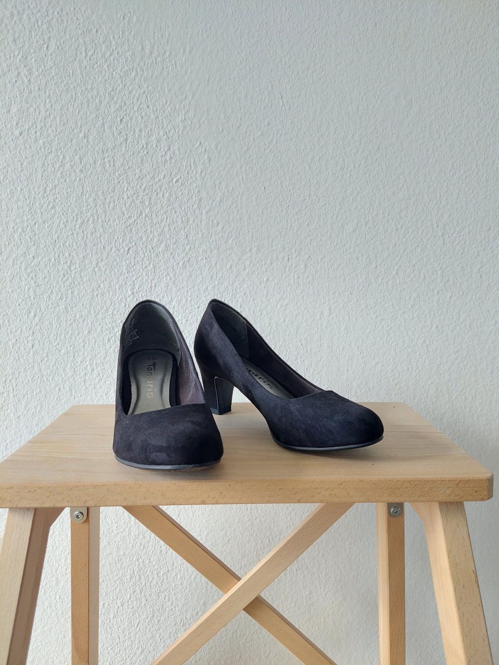 Tamaris Chaussures femmes: Schwarze Pumps – D'occasion à Basel par eila_ila