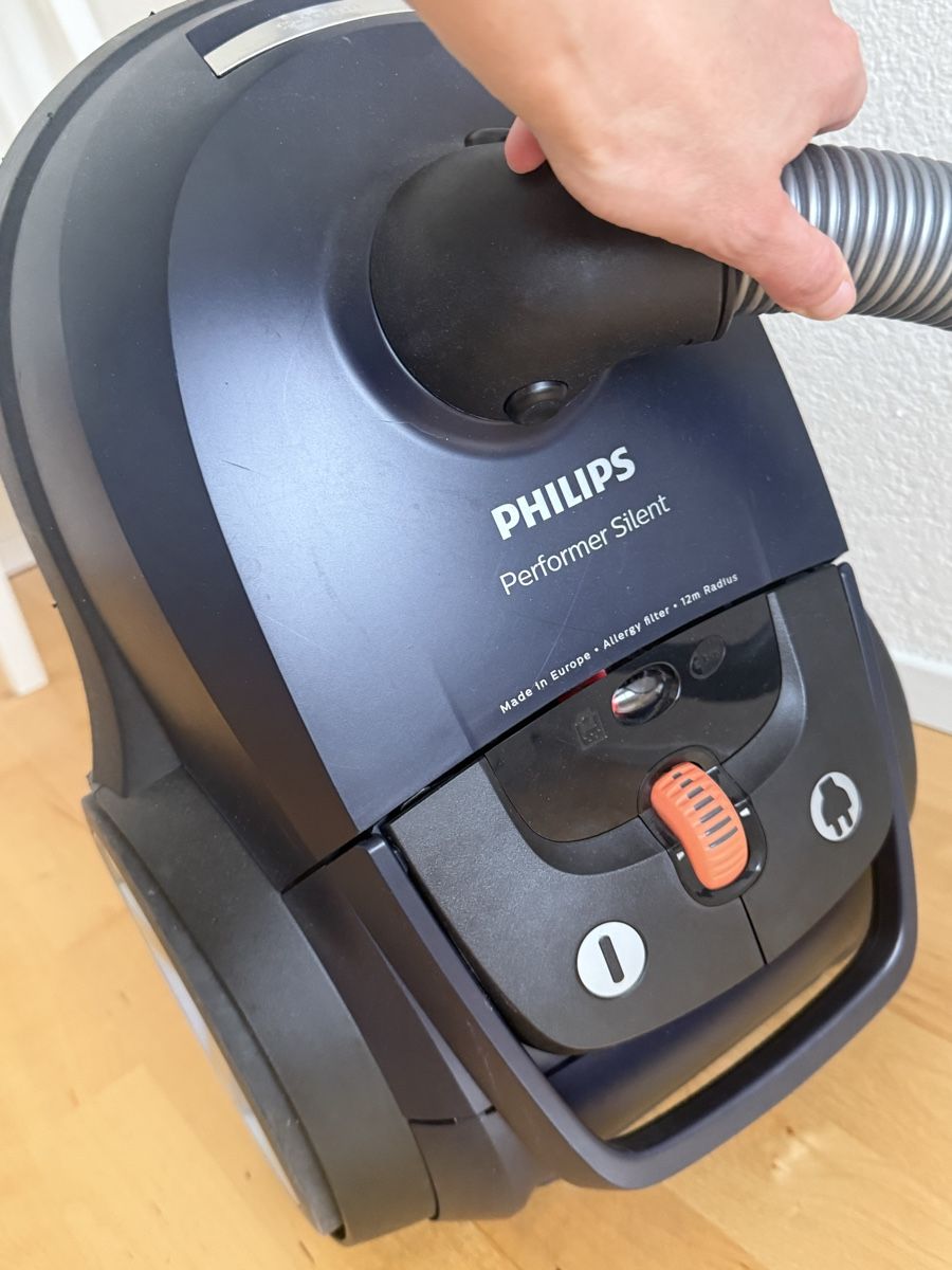 Philips Aspirapolveri & Accessori: Philips Staubsauger Performer Silent – Usato da Cham venduto da CBirinci 2