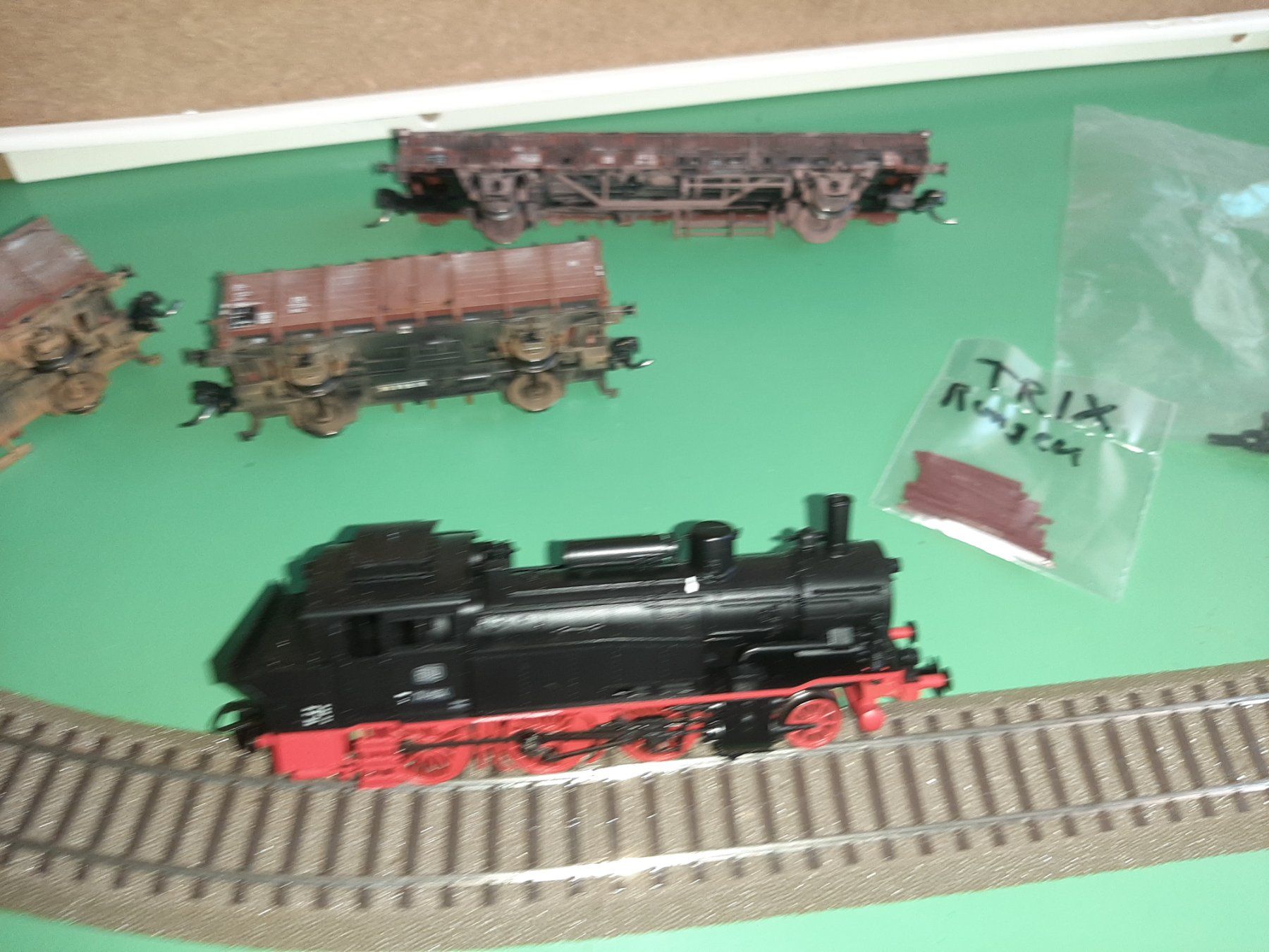 Trix Modellini di ferrovie: TRIX 74 854 + 3 WAGONS – Usato da Avully venduto da RIVALIS