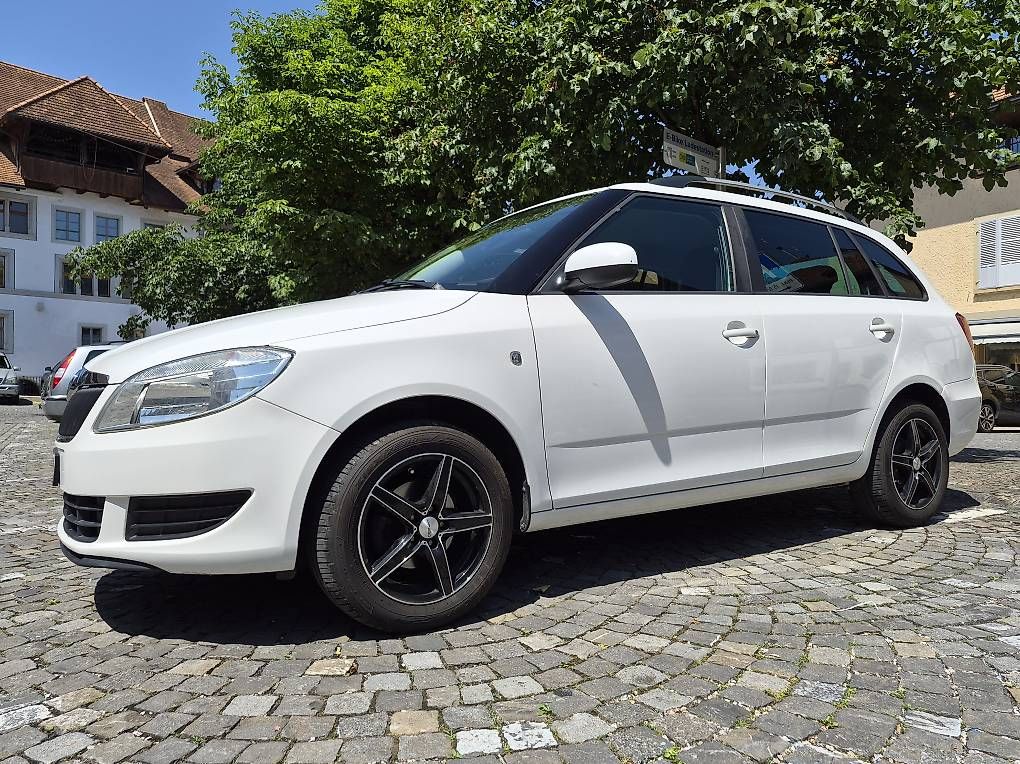 Skoda Autos: Skoda Fabia Combi 1.2 – D'occasion à Büren an der Aare par Eis_am_stiel