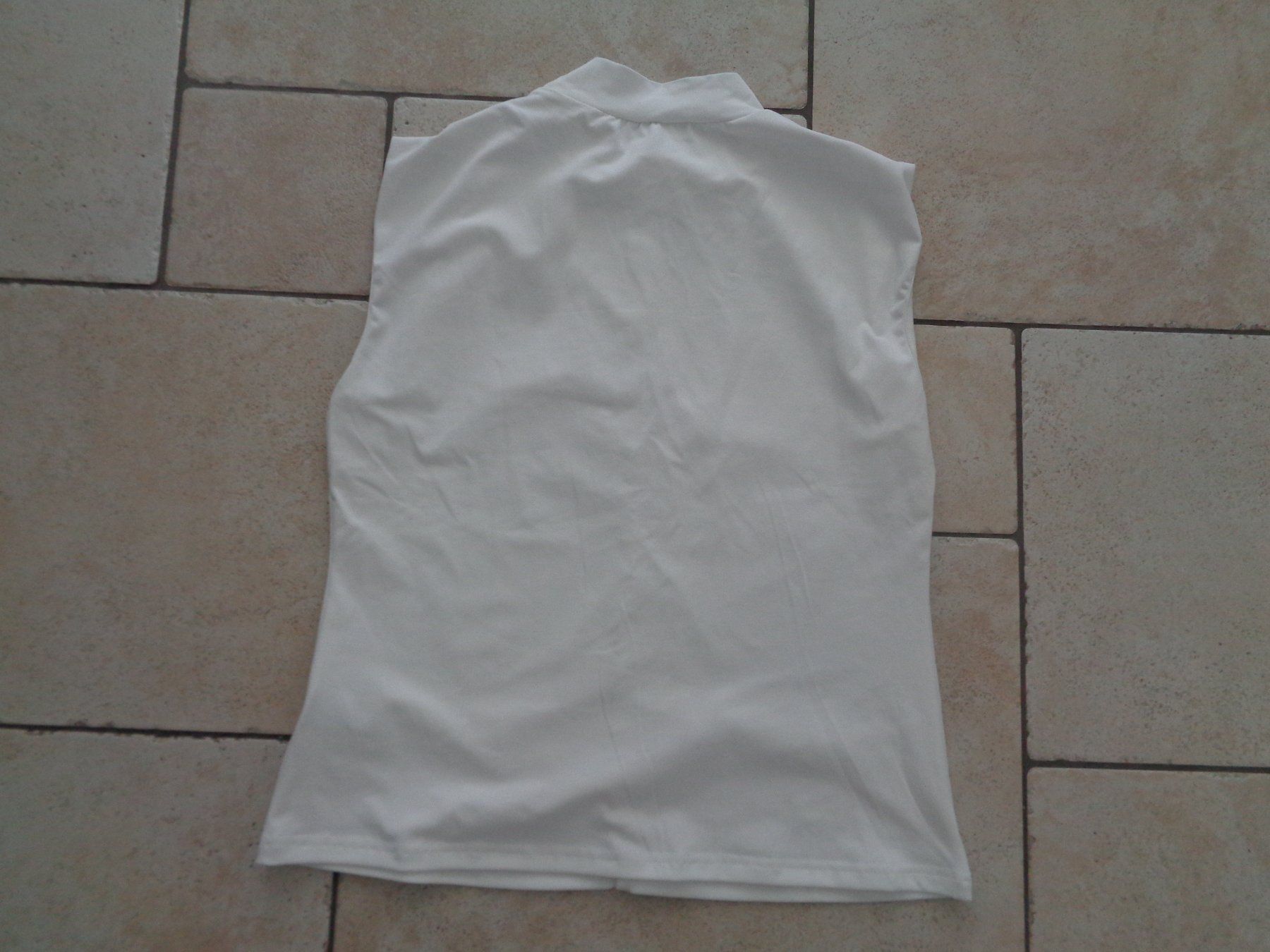 Tops: Top/Shirt   Emery Rose   Grösse M – Gebraucht aus Kreuzlingen von Robi-2003 3